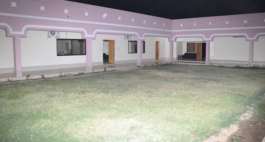Makri Hotel, Raipur 2